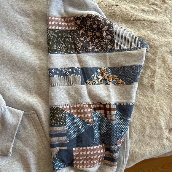 Abercrombie and Fitch Essentials Hoodie - Picture 2 of 4